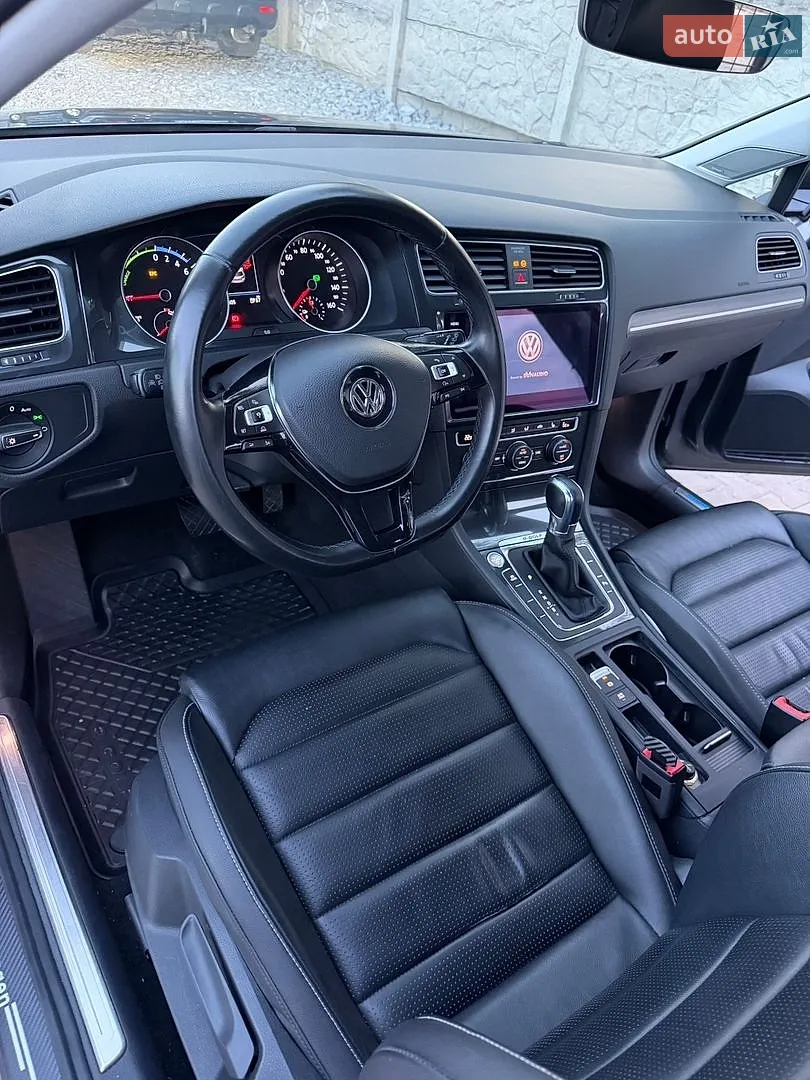 2017 Volkswagen Golf - мініатюра 10