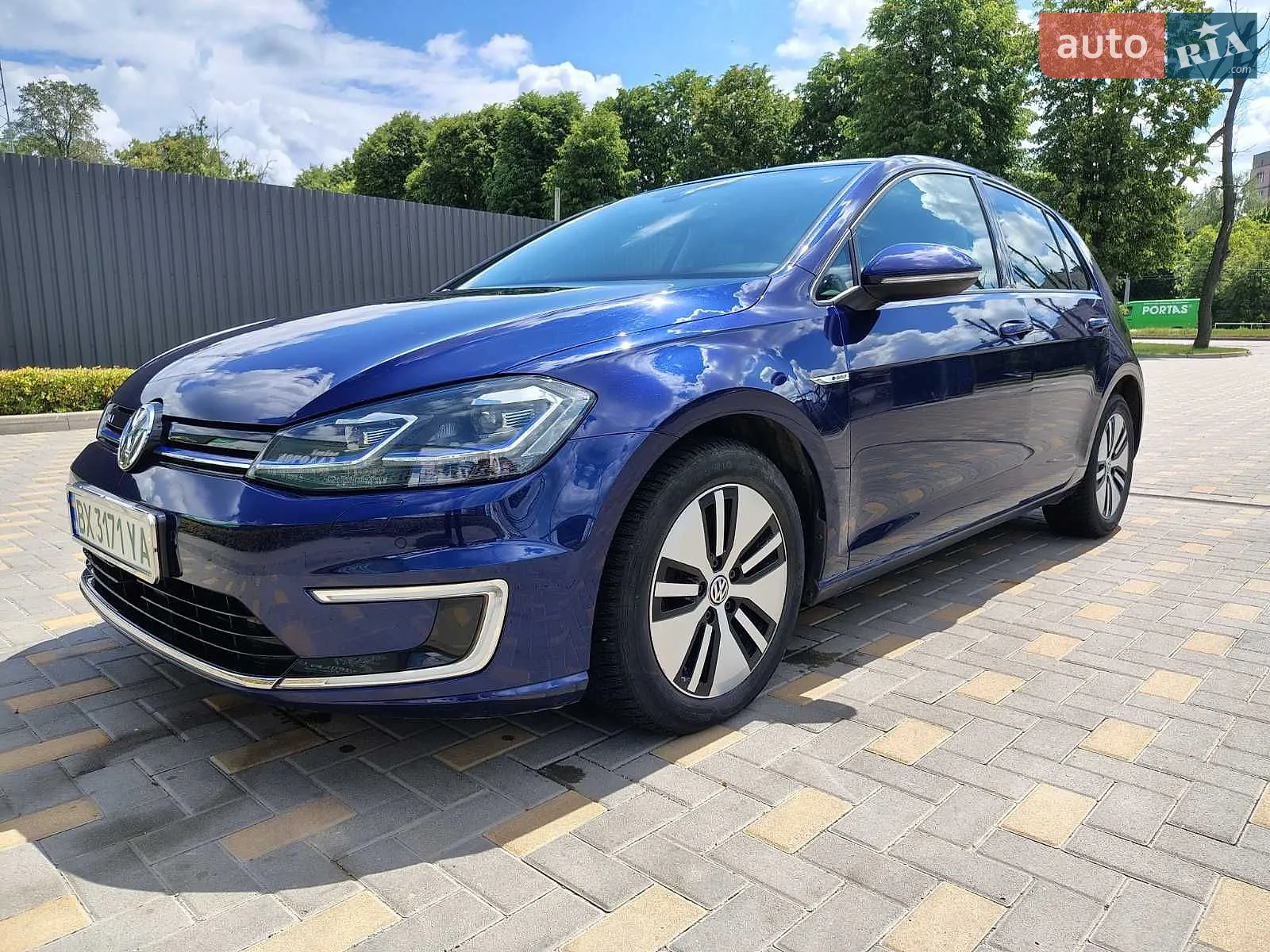 2017 Volkswagen Golf - фото 1