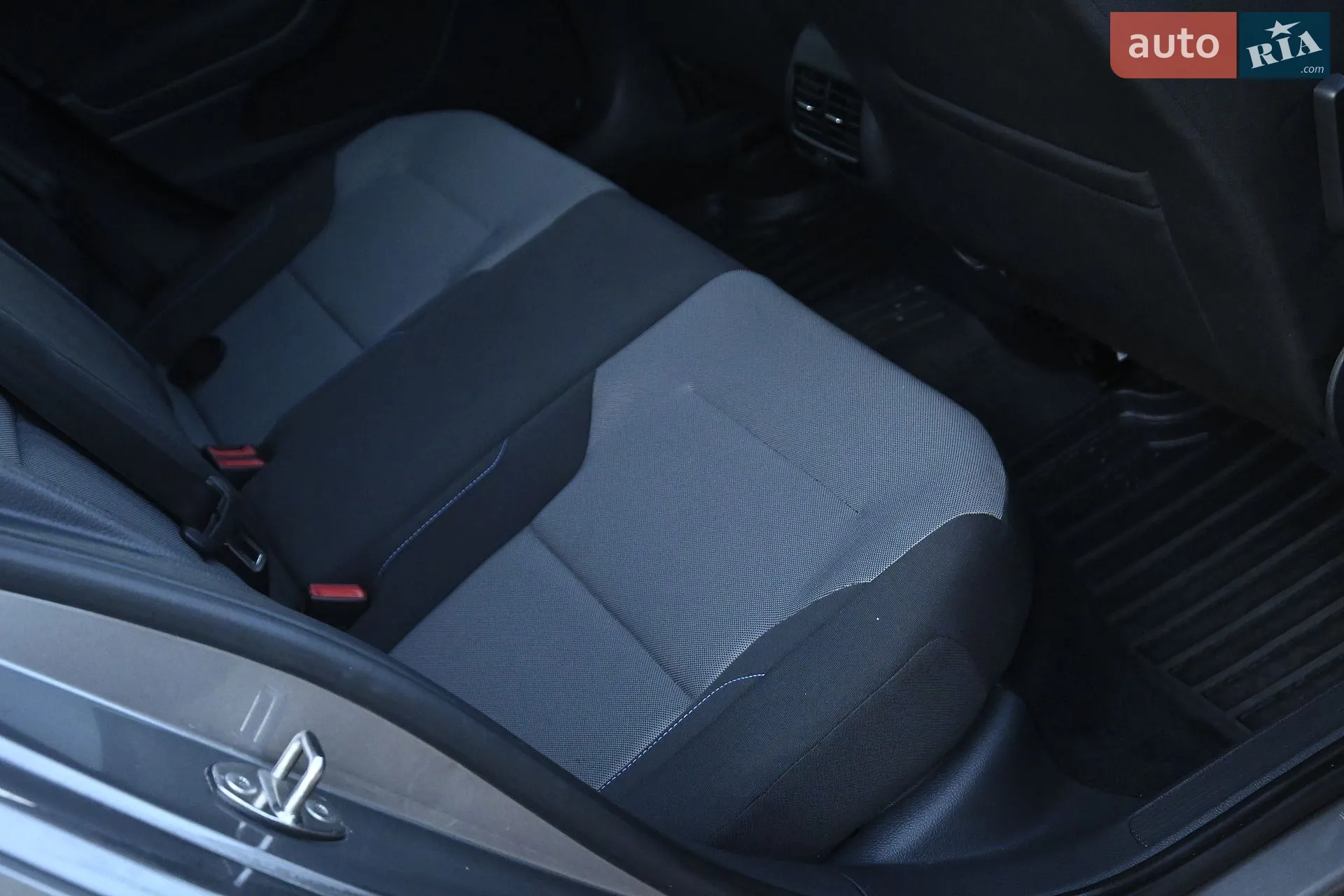 2015 Volkswagen Golf - мініатюра 35