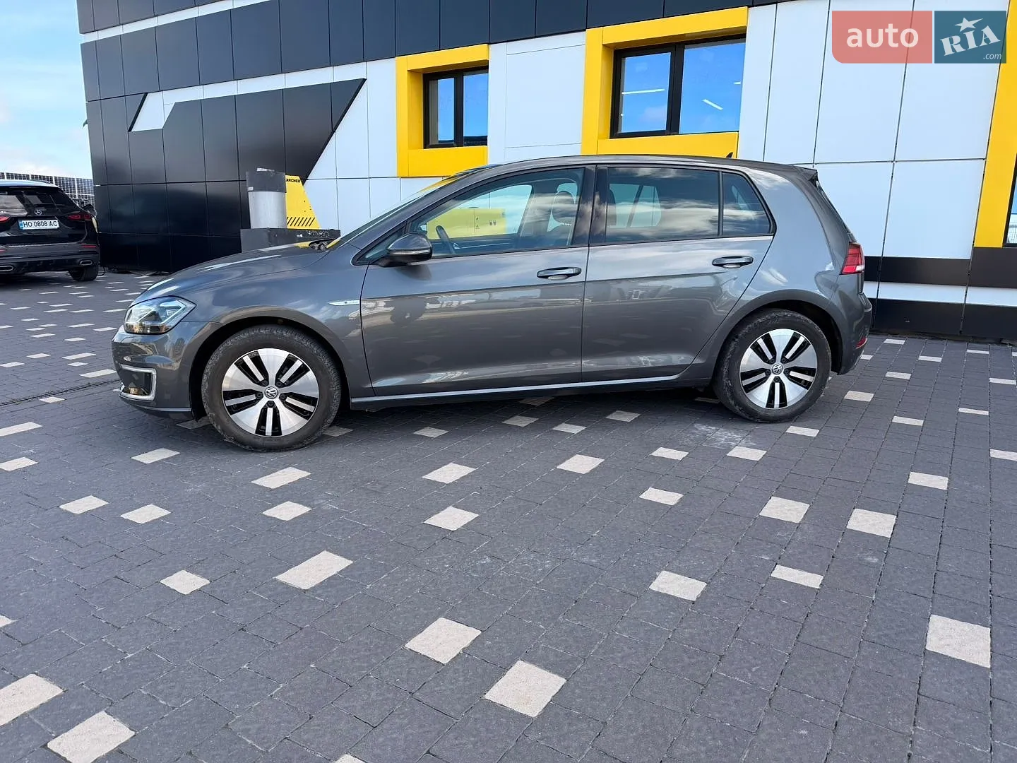 2017 Volkswagen Golf - мініатюра 2