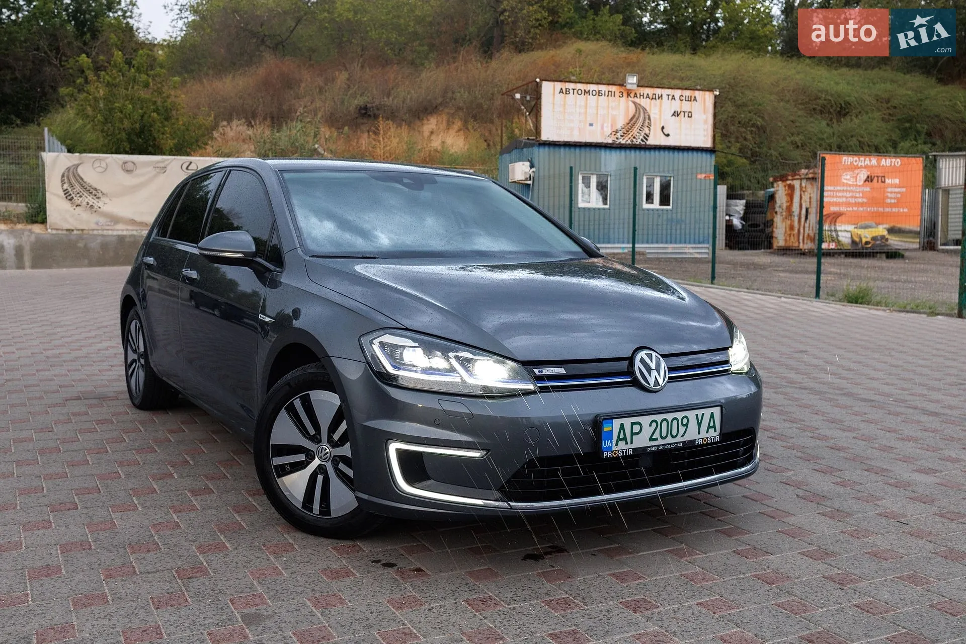 2017 Volkswagen Golf - мініатюра 2