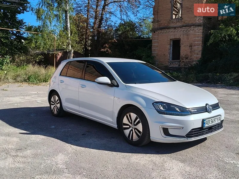 Volkswagen e-Golf 2014