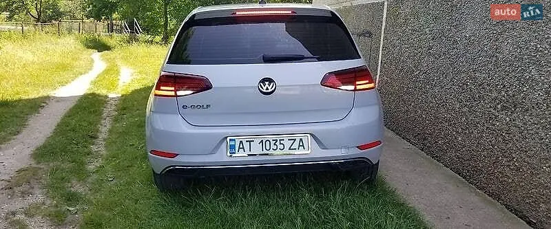 Volkswagen e-Golf