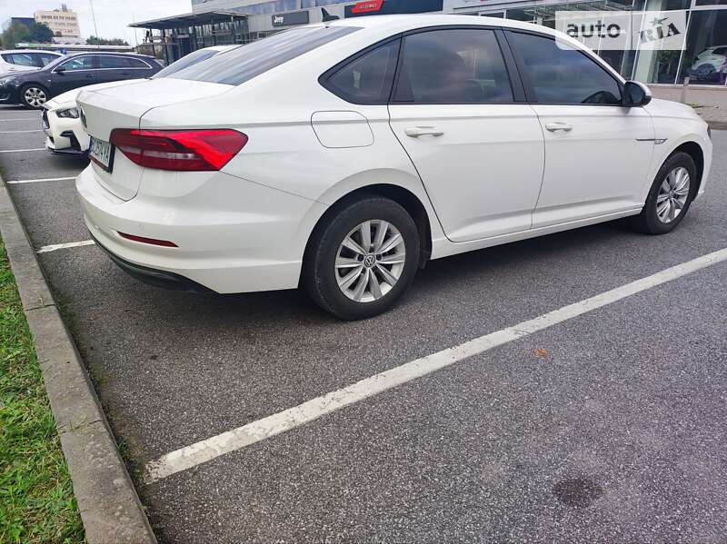 Седан Volkswagen e-Lavida 2019 в Львове