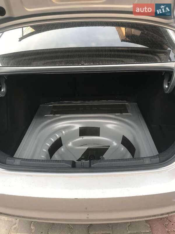 Седан Volkswagen e-Lavida 2019 в Запорожье