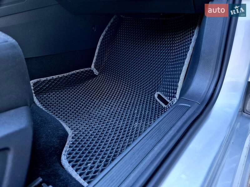 Седан Volkswagen e-Lavida 2019 в Киеве фото 36 Седан Volkswagen e-Lavida 2019 в Киеве