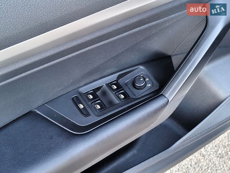 Седан Volkswagen e-Lavida 2019 в Киеве