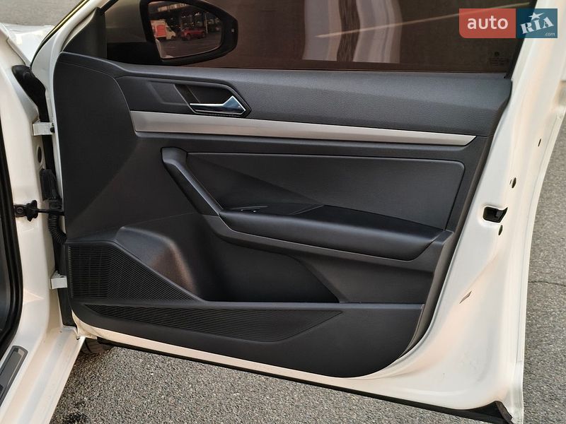 Седан Volkswagen e-Lavida 2019 в Киеве