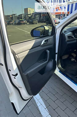 Внедорожник / Кроссовер Volkswagen E-Tharu 2020 в Прилуках