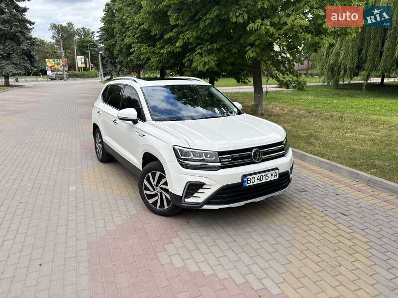 Volkswagen E-Tharu 2020