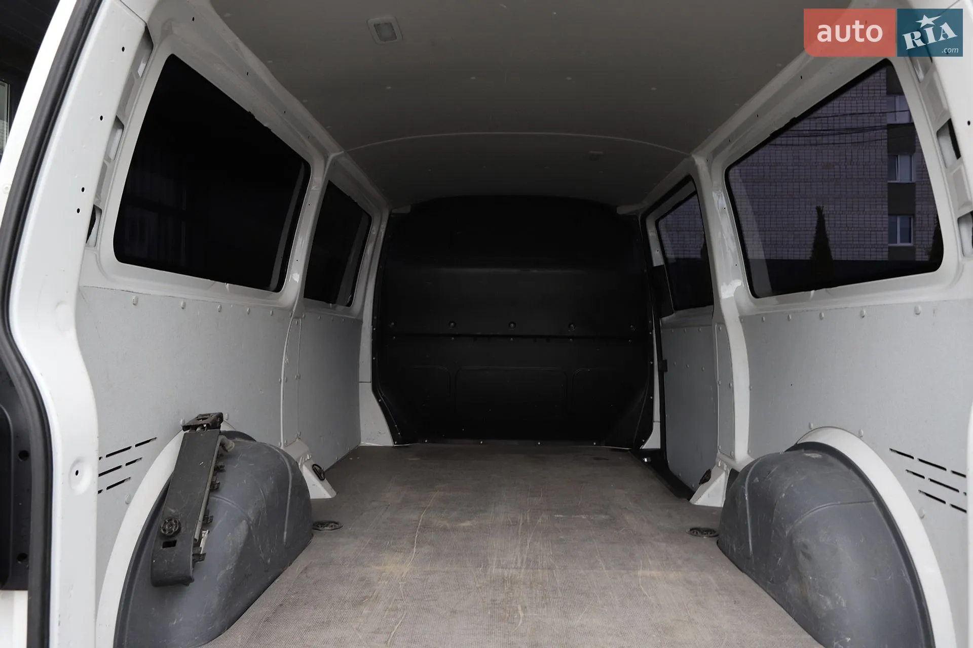 2020 Volkswagen Transporter - мініатюра 29