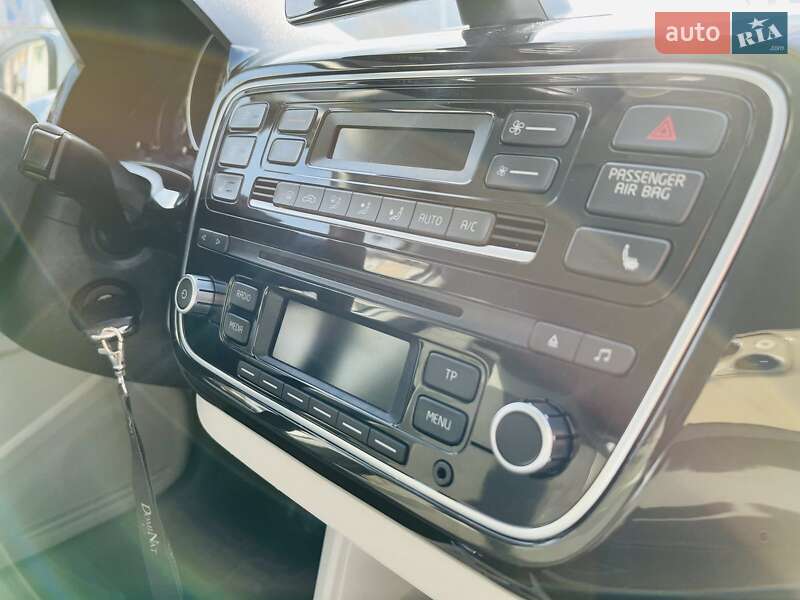 Хэтчбек Volkswagen e-Up 2013 в Виннице фото 21 Хэтчбек Volkswagen e-Up 2013 в Виннице
