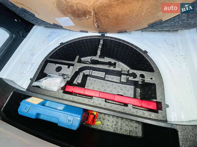 Хэтчбек Volkswagen e-Up 2013 в Виннице фото 26 Хэтчбек Volkswagen e-Up 2013 в Виннице