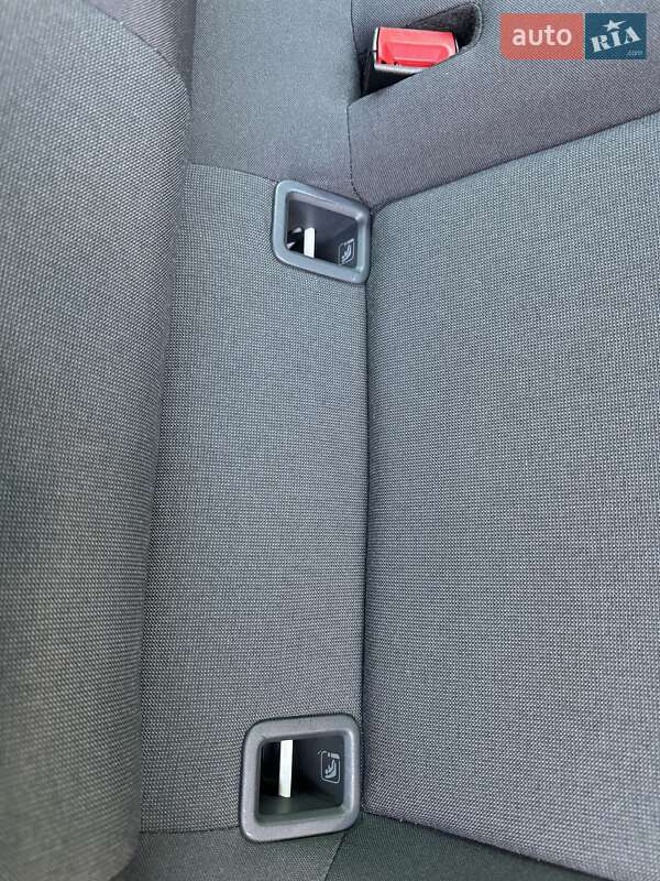 Хэтчбек Volkswagen e-Up 2022 в Запорожье