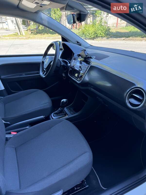 Хэтчбек Volkswagen e-Up 2022 в Запорожье