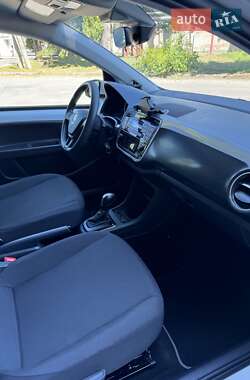 Хэтчбек Volkswagen e-Up 2022 в 
