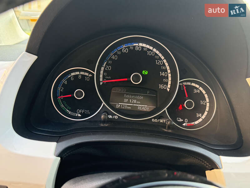 Хетчбек Volkswagen e-Up 2013 в Львові фото 30 Хетчбек Volkswagen e-Up 2013 в Львові