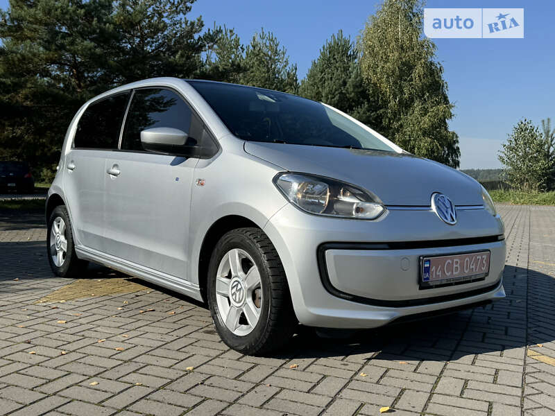 Хетчбек Volkswagen e-Up 2016 в Дрогобичі