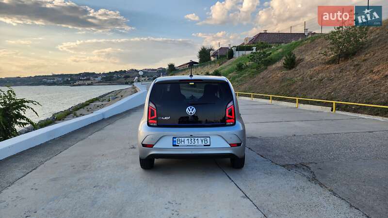 Хэтчбек Volkswagen e-Up 2020 в Одессе