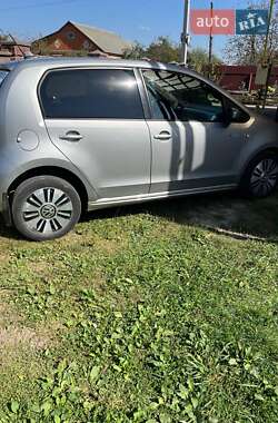 Хэтчбек Volkswagen e-Up 2015 в Сарнах