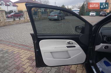 Хетчбек Volkswagen e-Up 2014 в 
