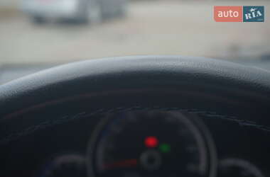 Хетчбек Volkswagen e-Up 2014 в 