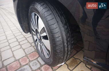 Хетчбек Volkswagen e-Up 2014 в 