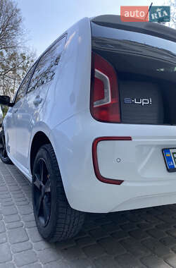 Хэтчбек Volkswagen e-Up 2013 в 