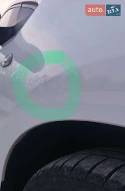 Хэтчбек Volkswagen e-Up 2015 в 
