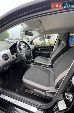 Хэтчбек Volkswagen e-Up 2021 в 