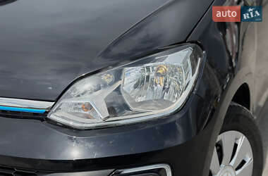 Хетчбек Volkswagen e-Up 2021 в 