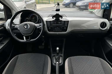 Хетчбек Volkswagen e-Up 2021 в 