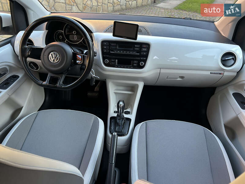 Хэтчбек Volkswagen e-Up 2014 в Львове