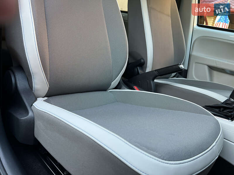 Хэтчбек Volkswagen e-Up 2014 в Львове