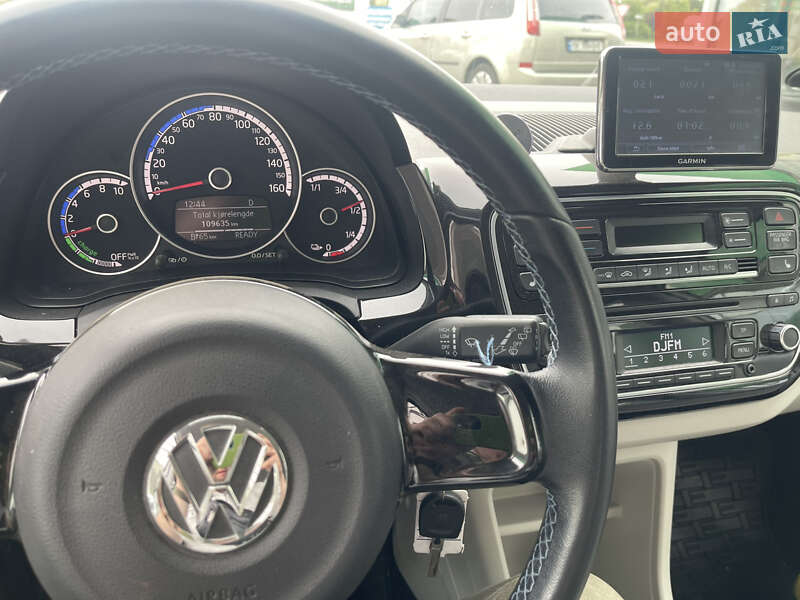 Хетчбек Volkswagen e-Up 2014 в Луцьку