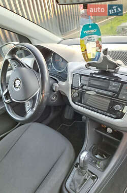Хэтчбек Volkswagen e-Up 2020 в 