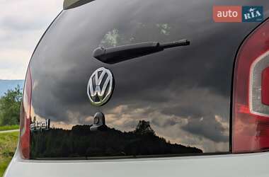 Хетчбек Volkswagen e-Up 2013 в 
