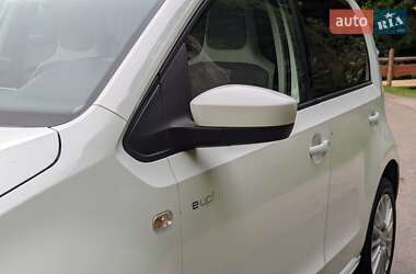 Хетчбек Volkswagen e-Up 2013 в 