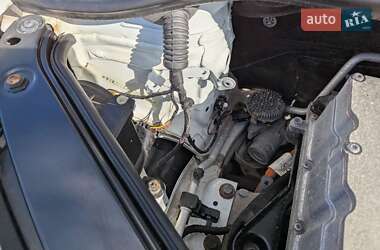 Хетчбек Volkswagen e-Up 2013 в 