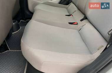 Хэтчбек Volkswagen e-Up 2013 в 