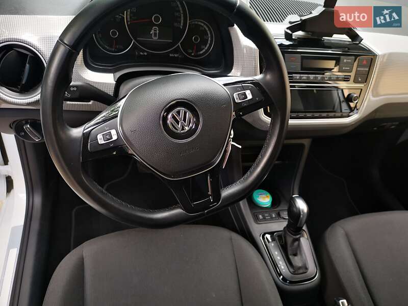 Хэтчбек Volkswagen e-Up 2019 в Дрогобыче