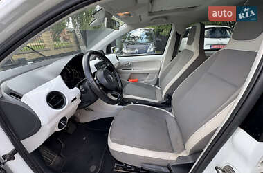 Хэтчбек Volkswagen e-Up 2014 в 