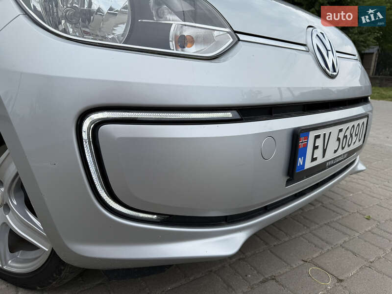 Хэтчбек Volkswagen e-Up 2014 в Львове