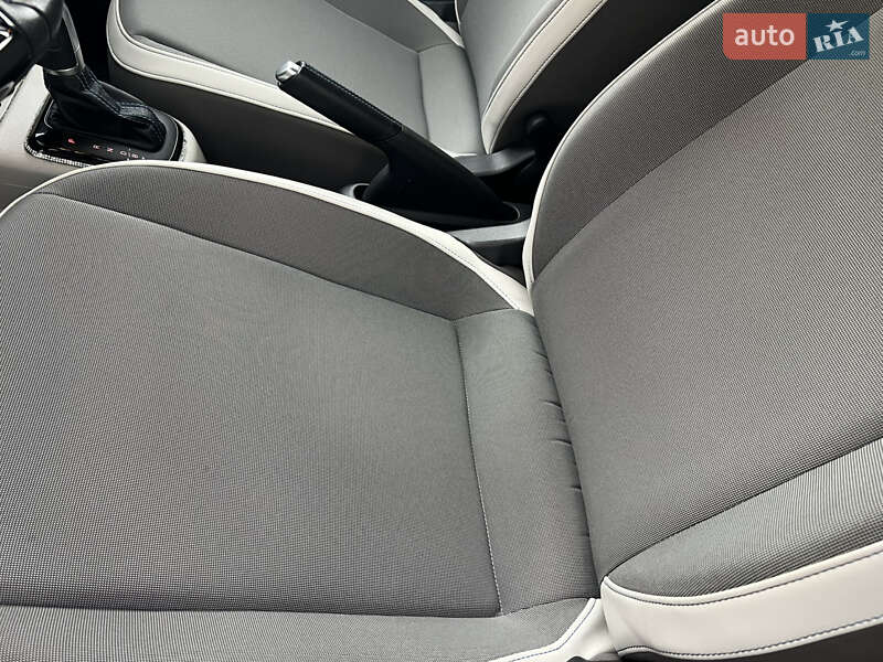 Хетчбек Volkswagen e-Up 2015 в Тернополі