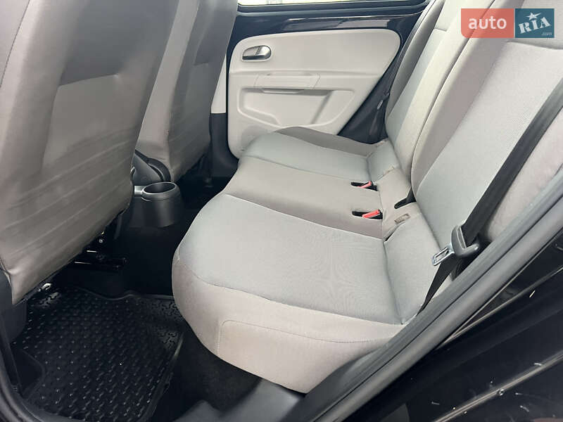 Хетчбек Volkswagen e-Up 2015 в Тернополі