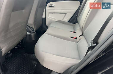 Хэтчбек Volkswagen e-Up 2015 в 