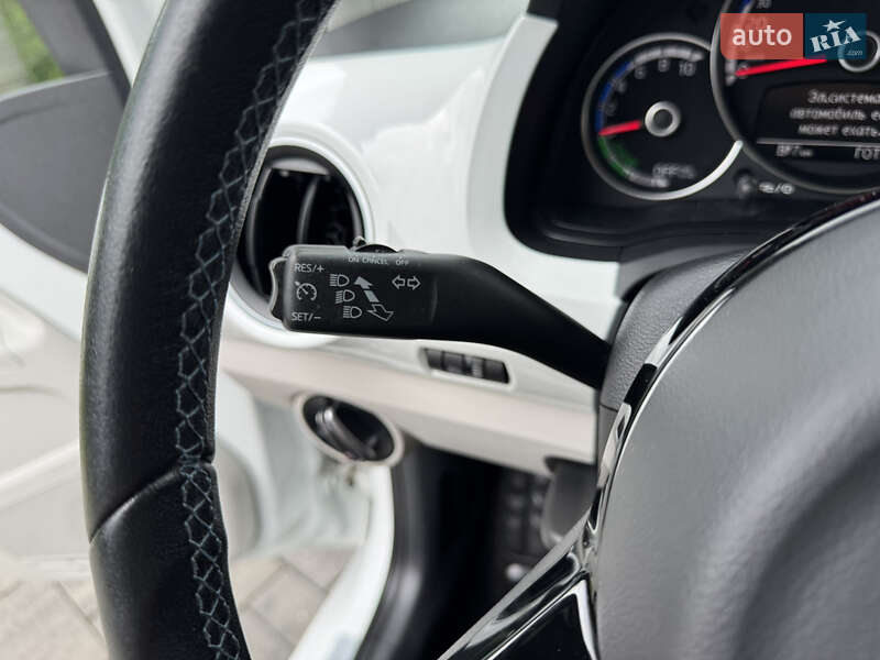 Хэтчбек Volkswagen e-Up 2014 в Ровно