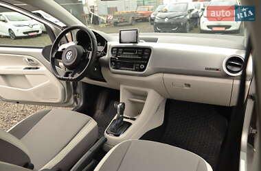 Хэтчбек Volkswagen e-Up 2016 в 