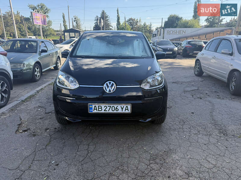 Хетчбек Volkswagen e-Up 2014 в Вінниці