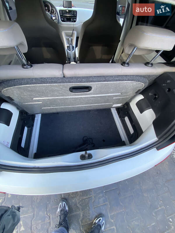 Хэтчбек Volkswagen e-Up 2014 в Тернополе